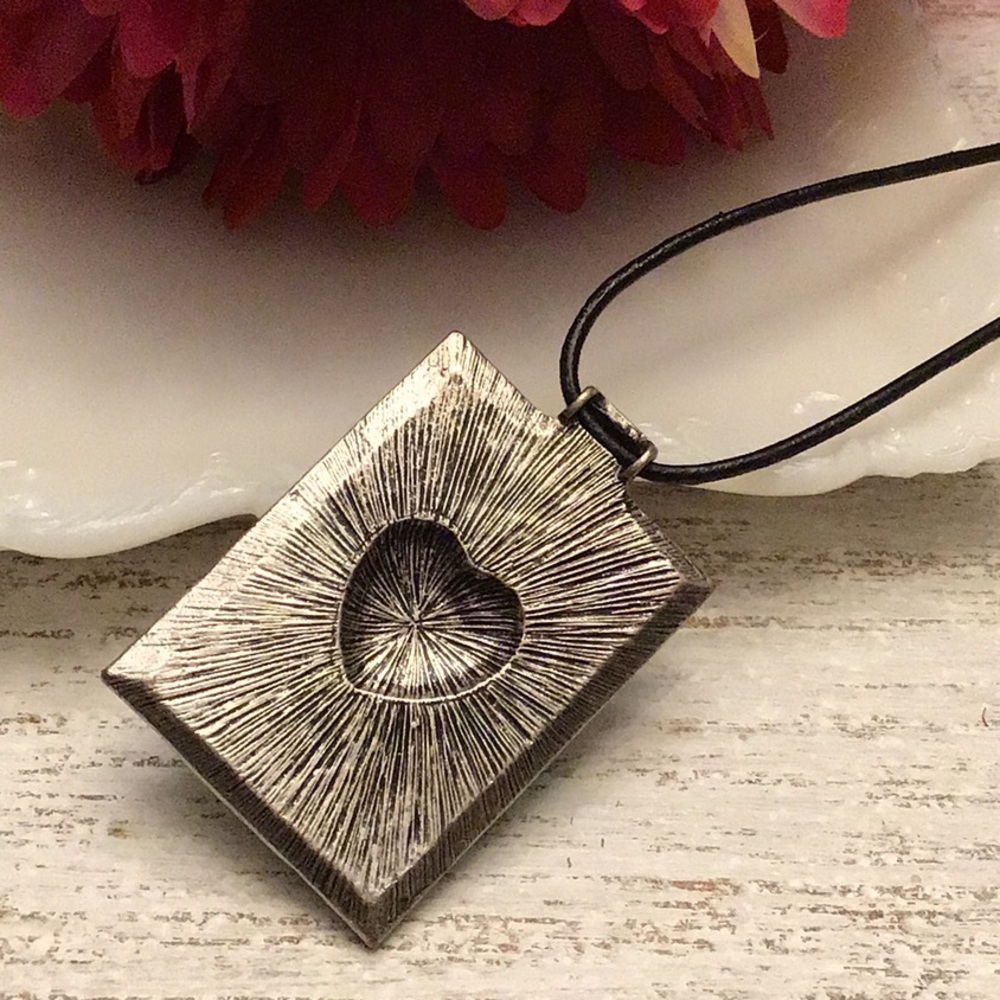 Rectangular Necklace - Picture 7 of 7
